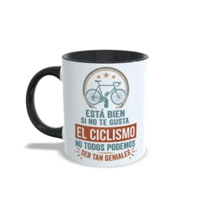 Taza sobre ciclismo con la frase está bien si no te gusta el ciclismo, interior y asa en color negro, vista lateral izquierda
